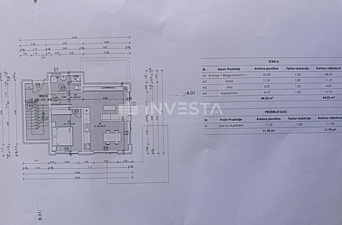 Appartamento moderno con piscina e giardino al piano terra