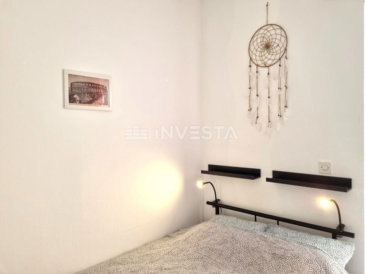 Pola, centro storico – casa con 3 appartamenti + locale commerciale, vista mare