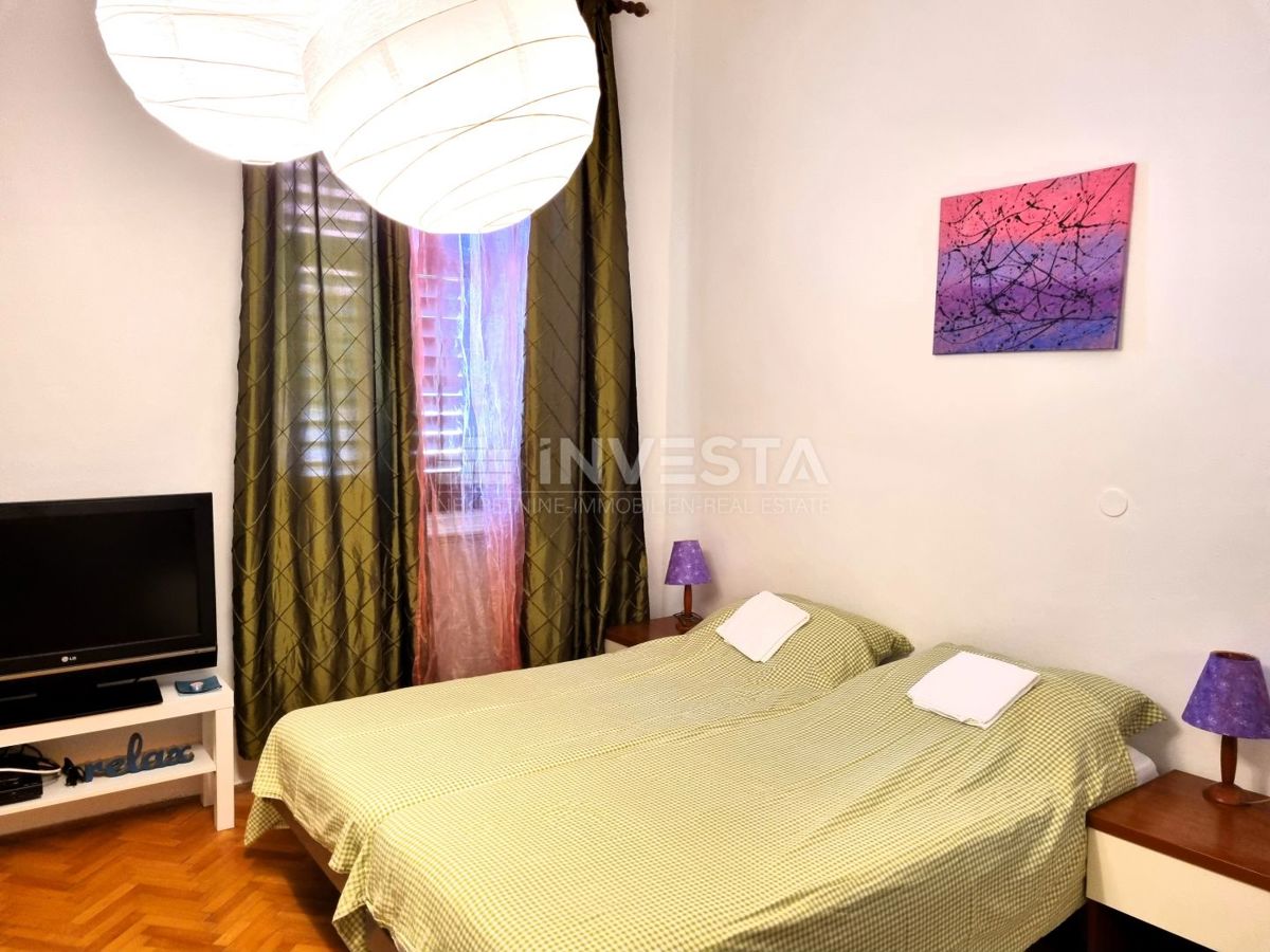 Pola, centro storico – casa con 3 appartamenti + locale commerciale, vista mare