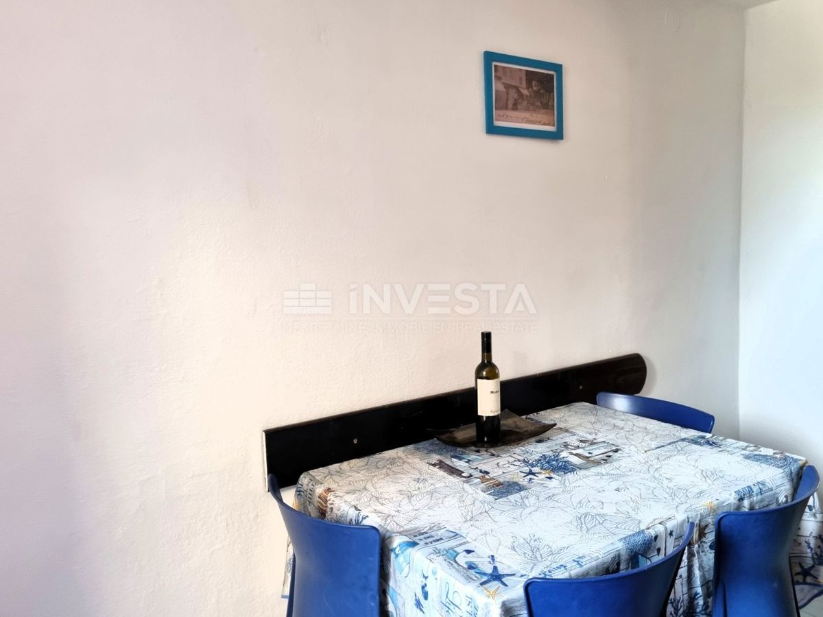 Pola, centro storico – casa con 3 appartamenti + locale commerciale, vista mare