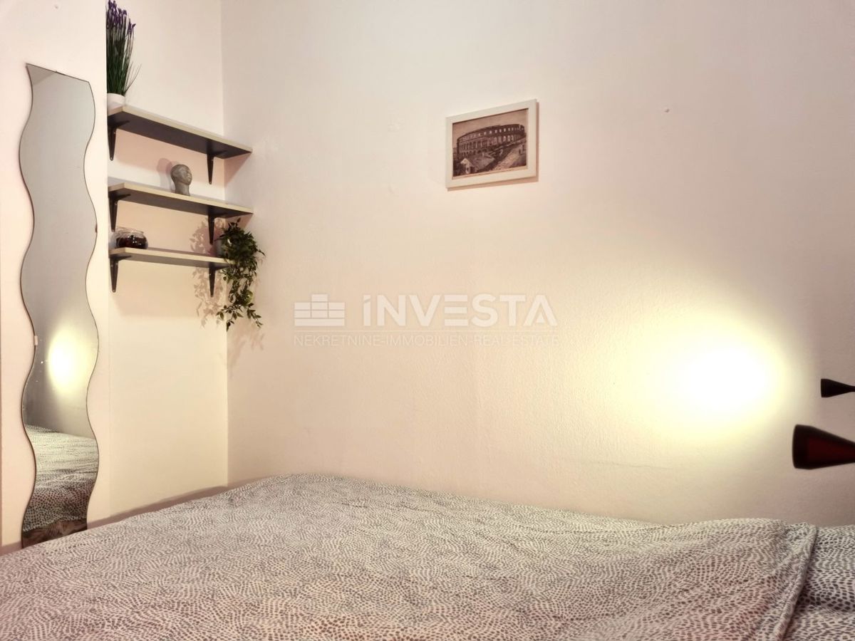 Pola, centro storico – casa con 3 appartamenti + locale commerciale, vista mare