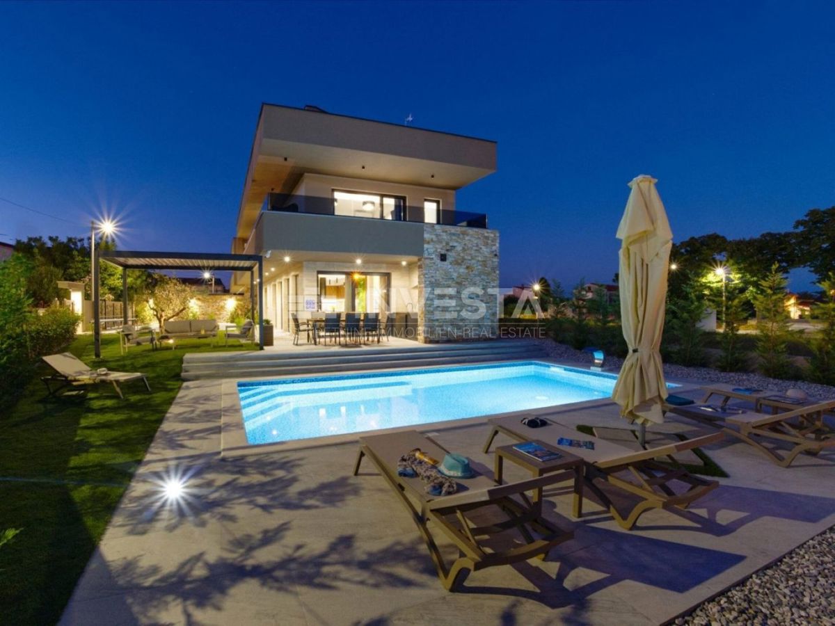 Villa moderna con piscina a Marčana – pace e comfort vicino a Pola