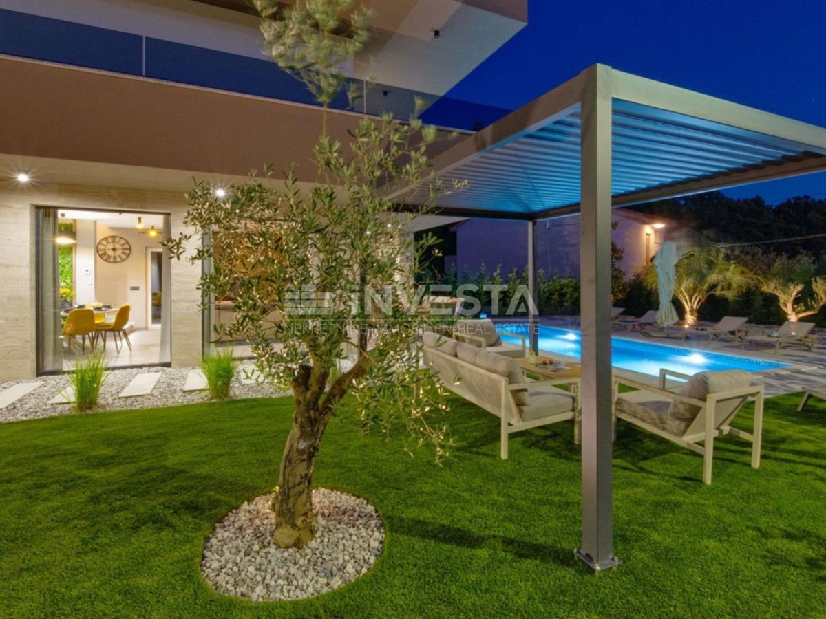 Villa moderna con piscina a Marčana – pace e comfort vicino a Pola