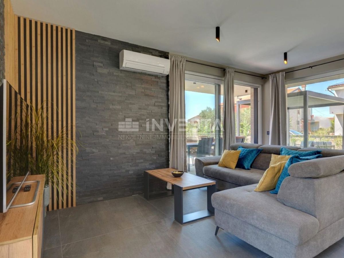 Villa moderna con piscina a Marčana – pace e comfort vicino a Pola