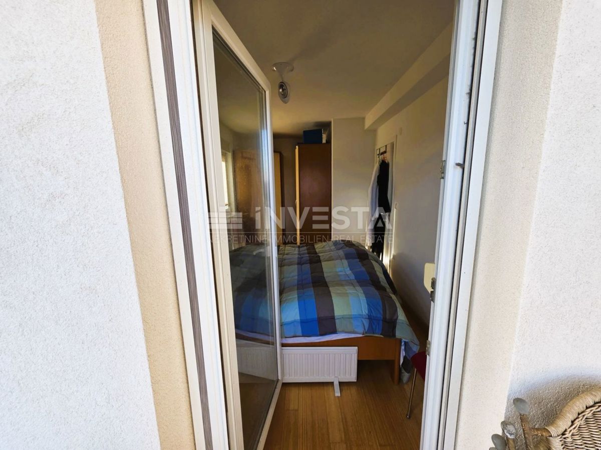 Pola – Stignano, appartamento arredato con due camere da letto, primo piano, vista mare