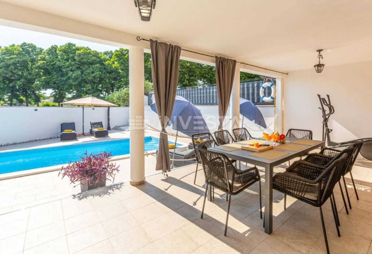 Casa Marčana, 180m2