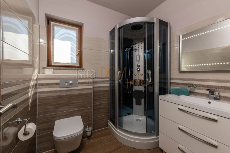 Appartamento Banjole, Medulin, 240m2