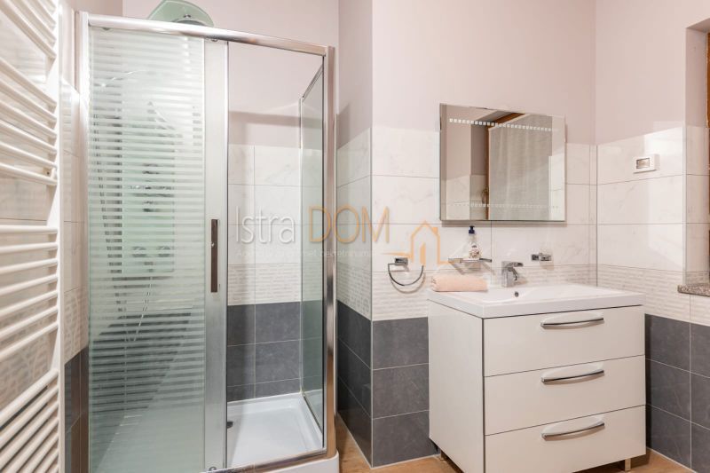 Appartamento Banjole, Medulin, 240m2
