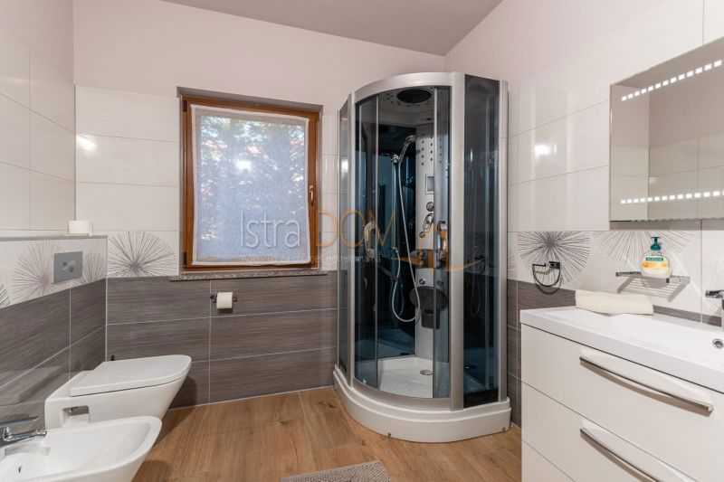 Appartamento Banjole, Medulin, 240m2