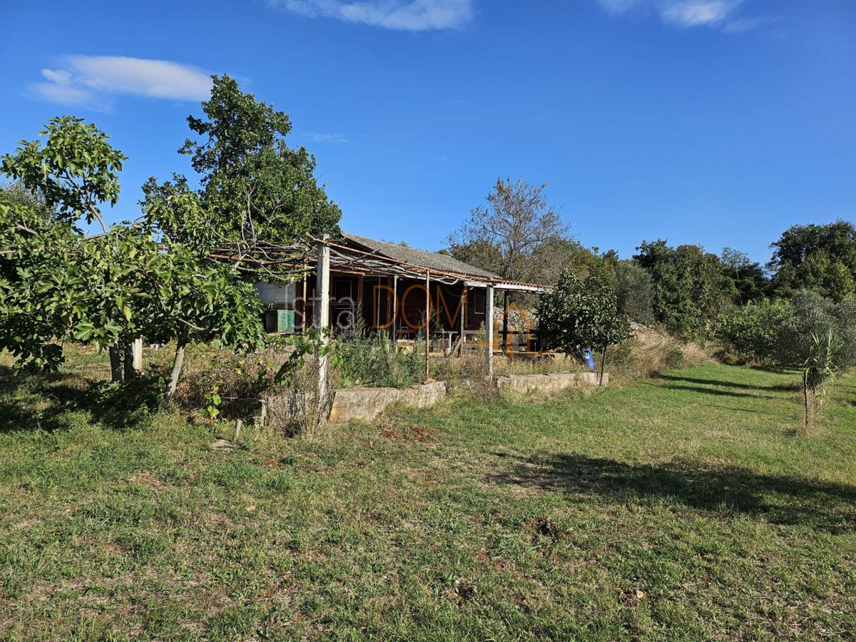Terreno Mali Vareški, Marčana, 1.810m2