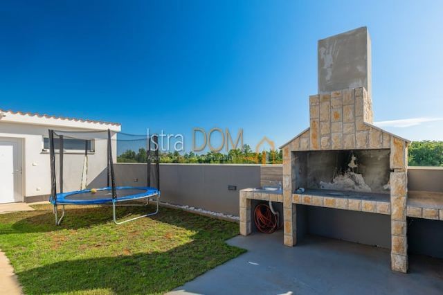 Casa Ližnjan, 250m2