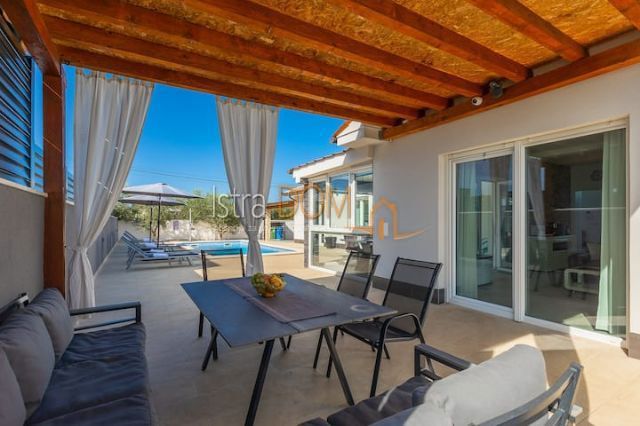 Casa Ližnjan, 250m2