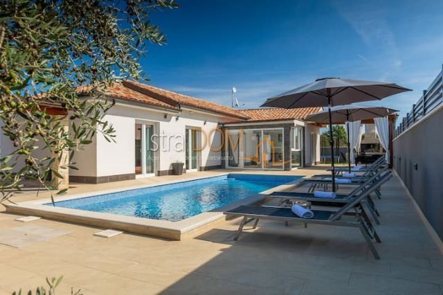 Casa Ližnjan, 250m2