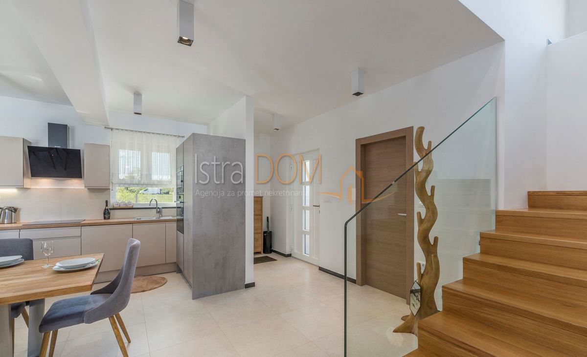 Casa Marčana, 180m2