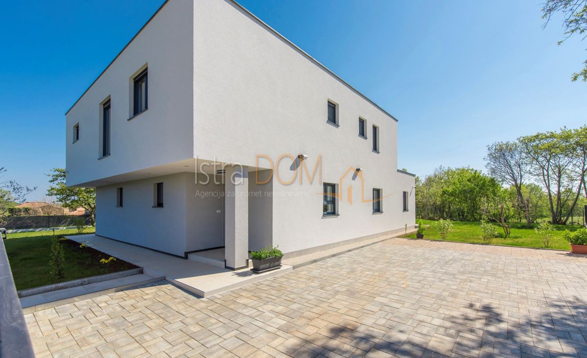 Casa Marčana, 180m2