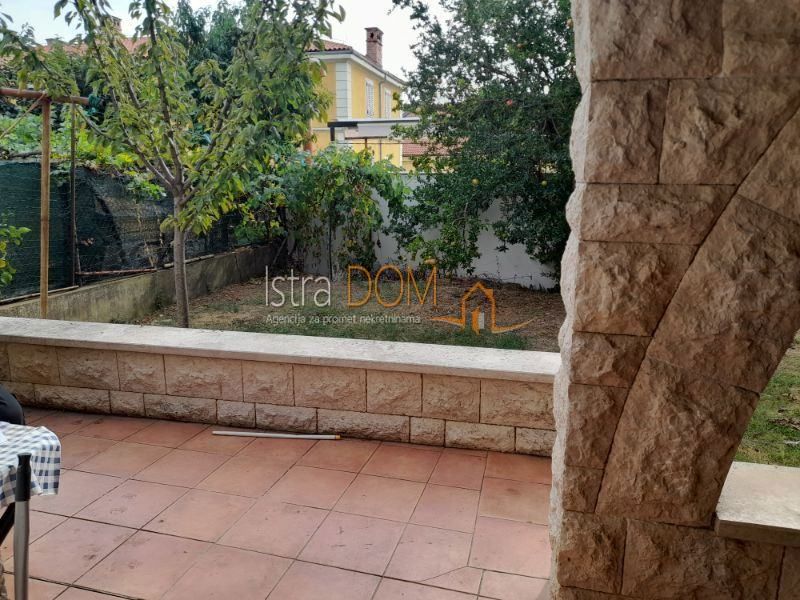 Appartamento Centar, Pula, 74m2