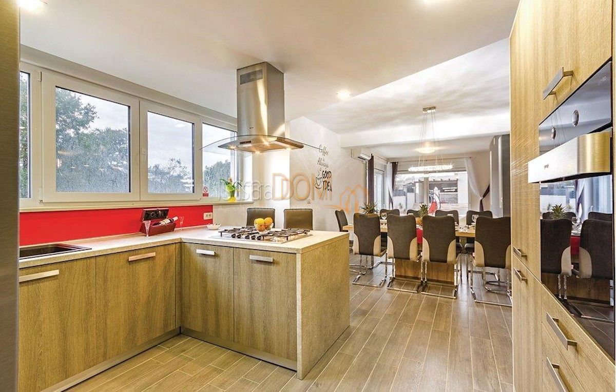 Casa Ližnjan, 235m2