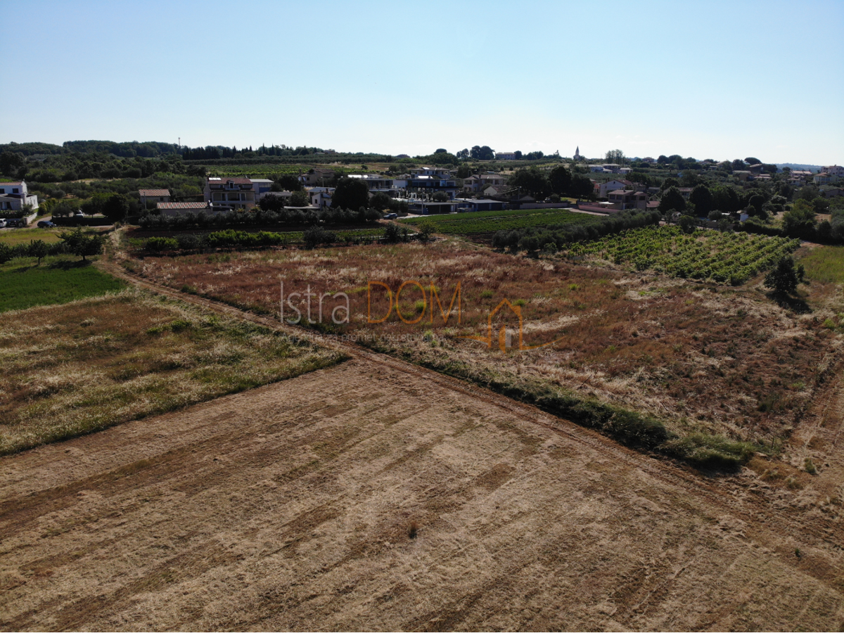 Terreno Kaštelir, Kaštelir-Labinci, 1.011m2