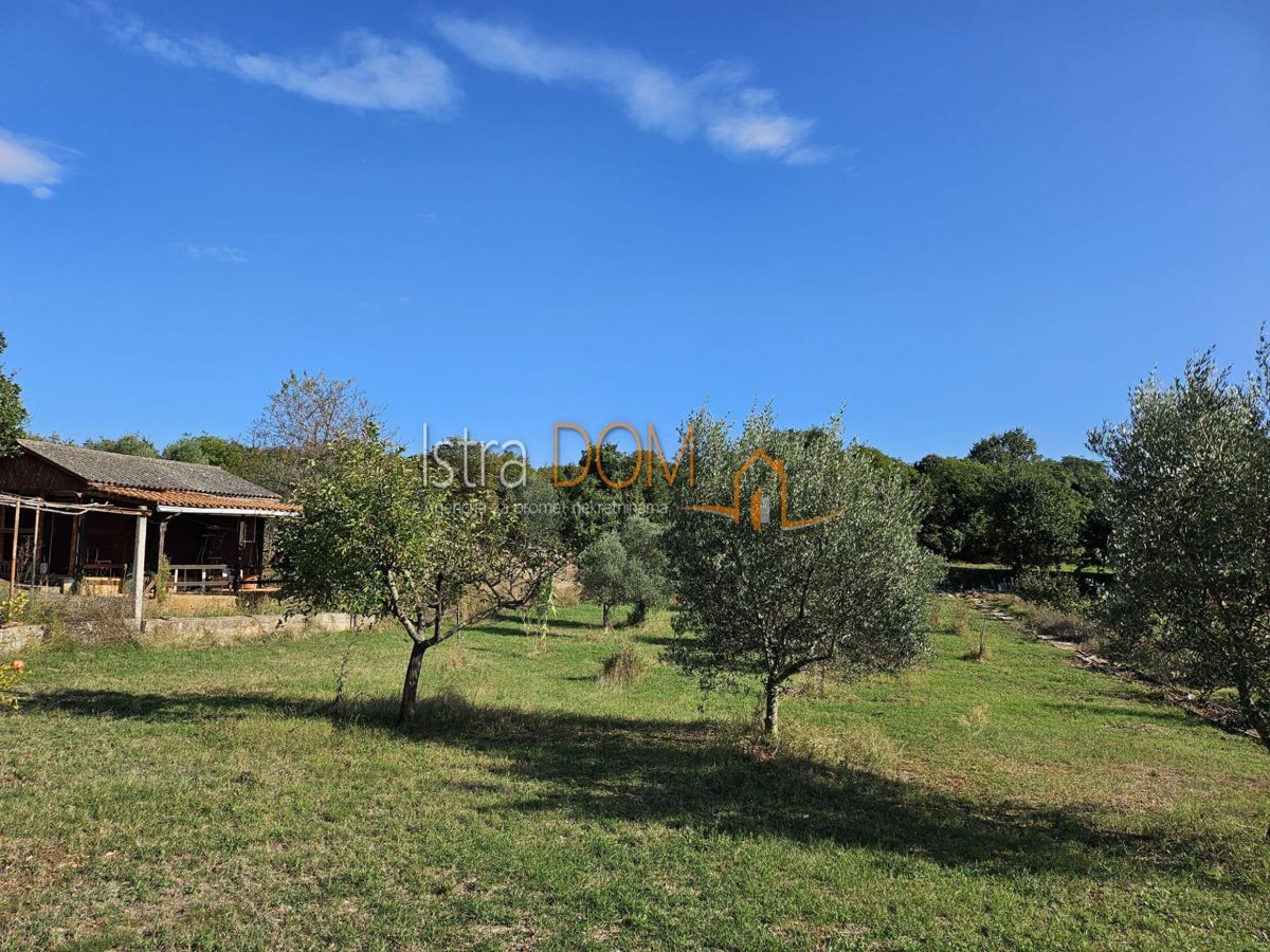 Terreno Mali Vareški, Marčana, 1.810m2
