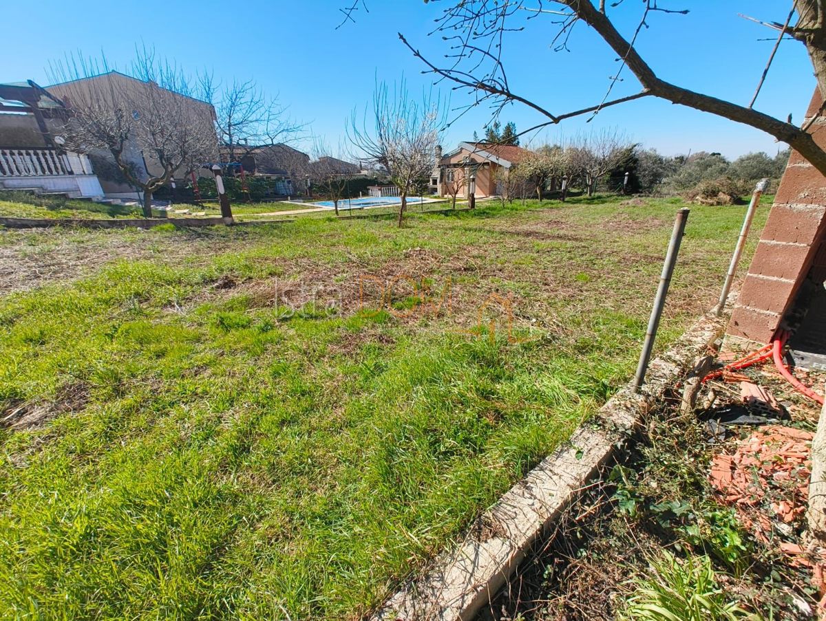 Terreno Valtura, Ližnjan, 490m2