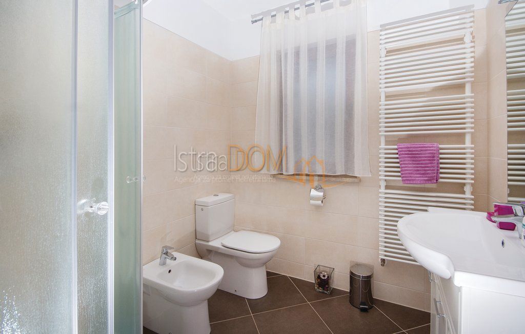 Casa Divšići, Marčana, 170m2