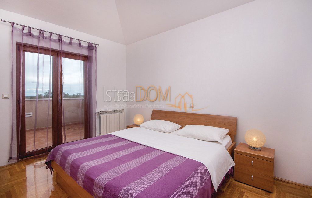 Casa Divšići, Marčana, 170m2