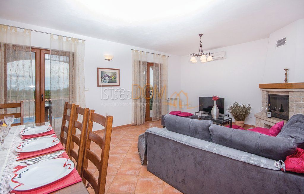 Casa Divšići, Marčana, 170m2