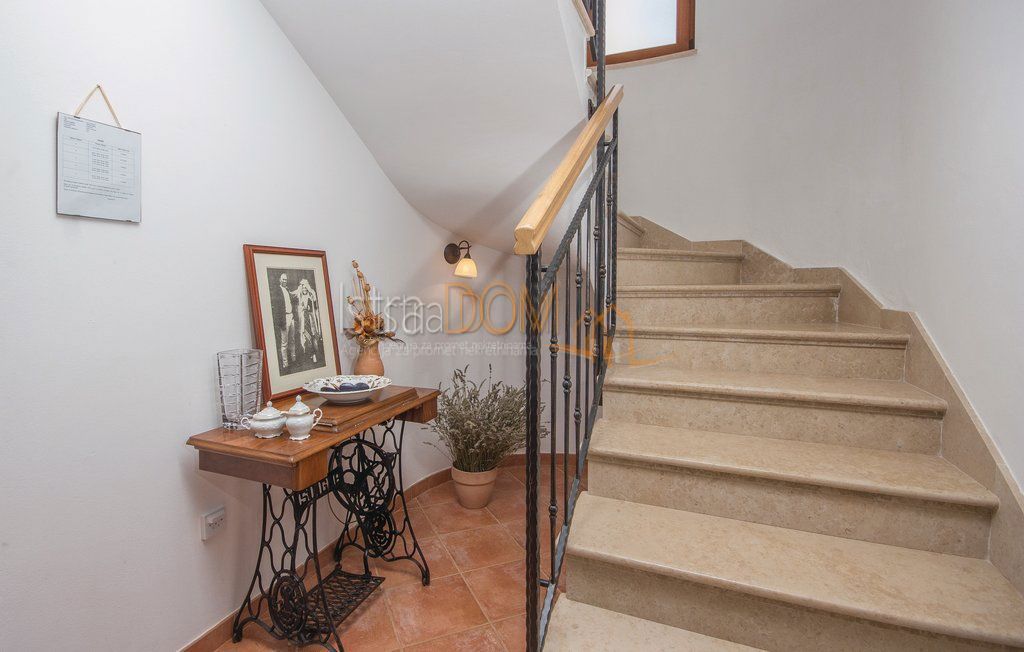 Casa Divšići, Marčana, 170m2