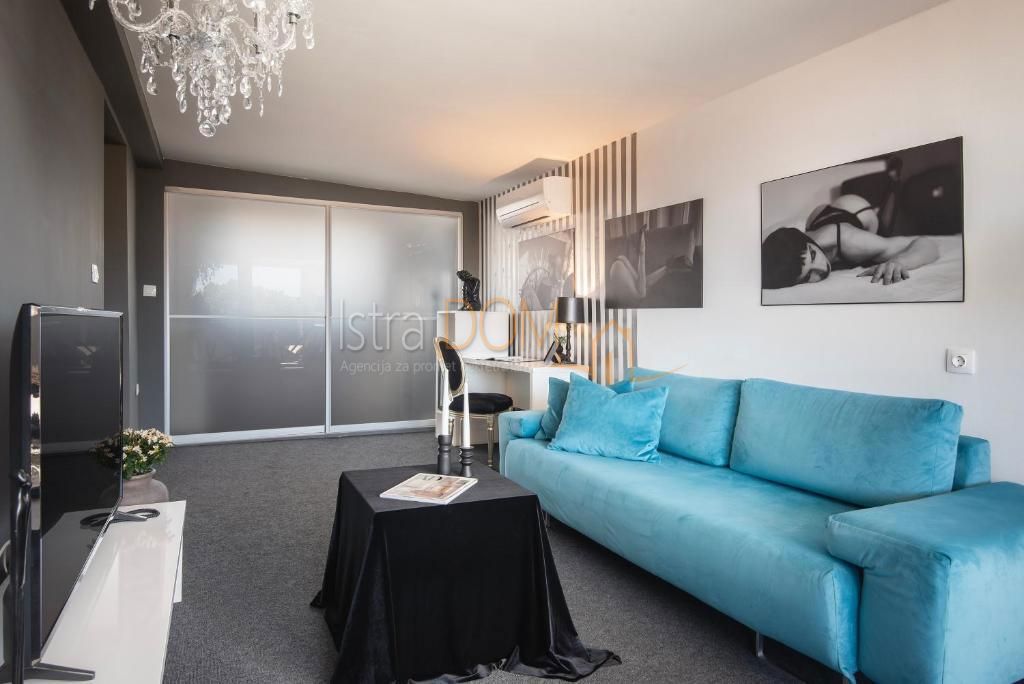 * BOUTIQUE DI LUSSO HOTEL CHEVALIER – MEDULINO *