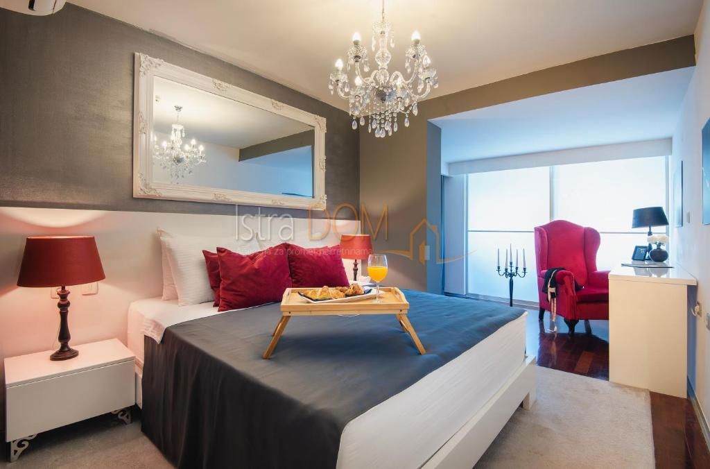 * BOUTIQUE DI LUSSO HOTEL CHEVALIER – MEDULINO *