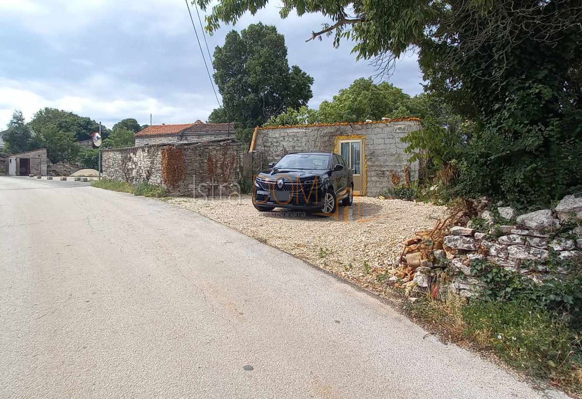 Terreno Butkovići, Svetvinčenat, 310m2