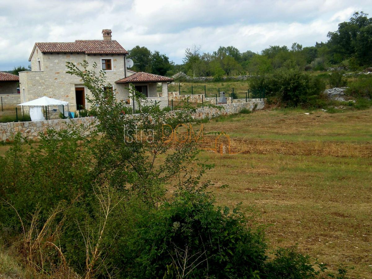 Terreno Mrgani, Kanfanar, 2.172m2