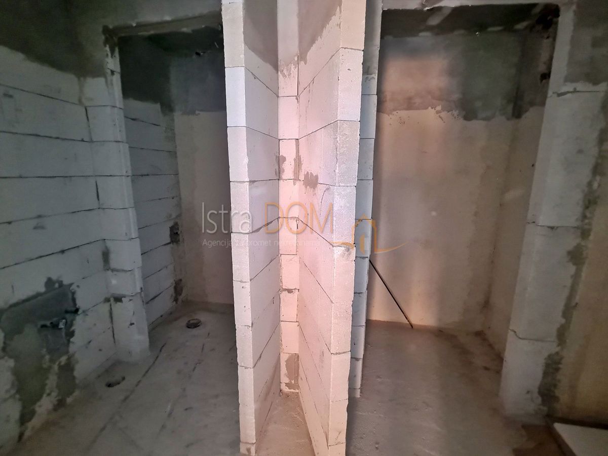 Commerciale Fažana, 34m2