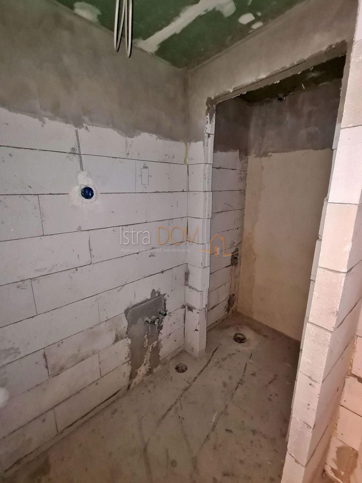 Commerciale Fažana, 34m2