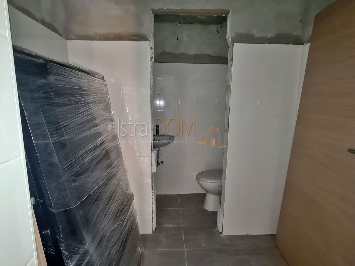 Commerciale Fažana, 34m2