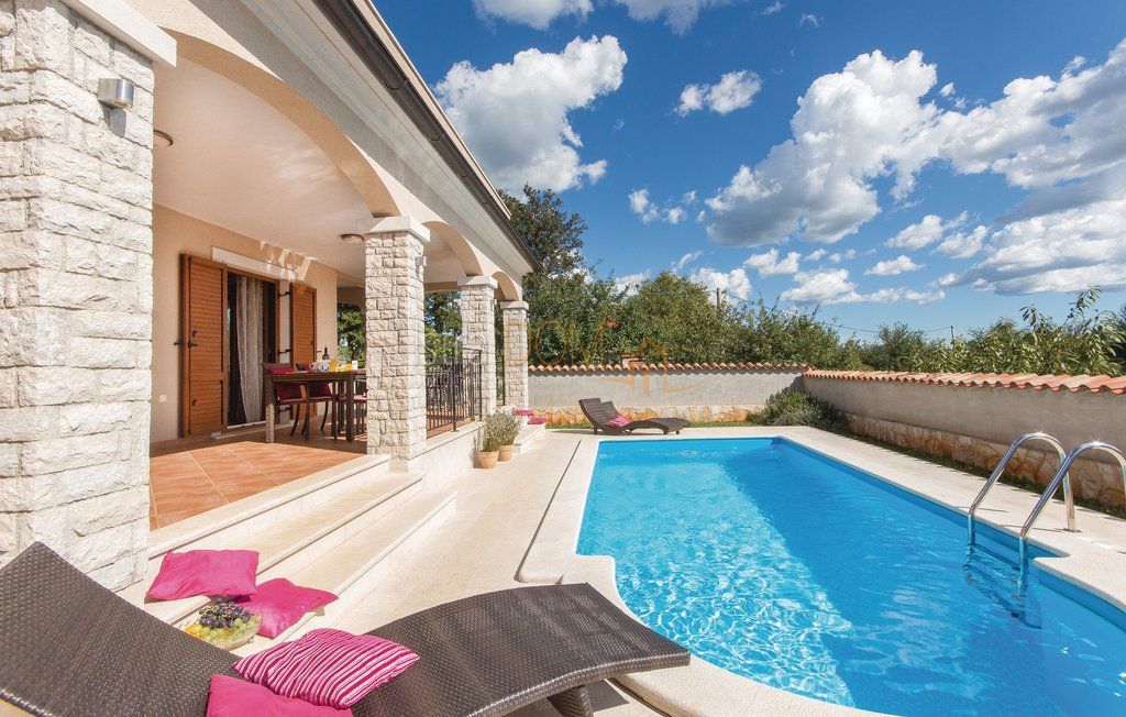 Casa Divšići, Marčana, 170m2