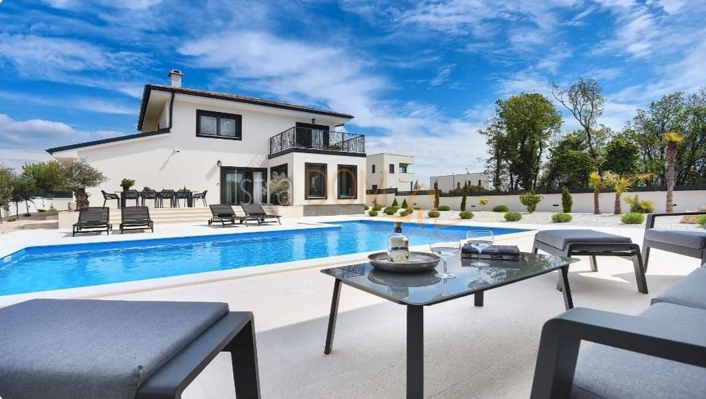 Casa Krnica, Marčana, 135m2