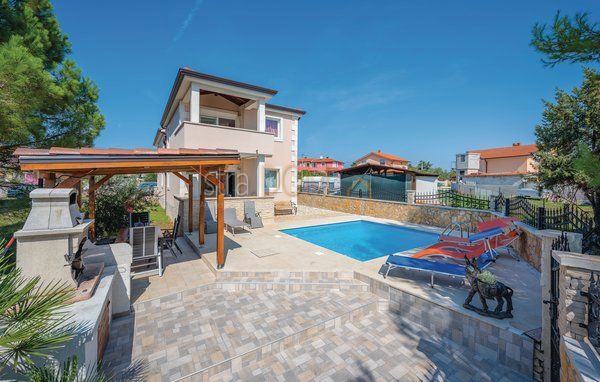 Casa Valbandon, Fažana, 250m2