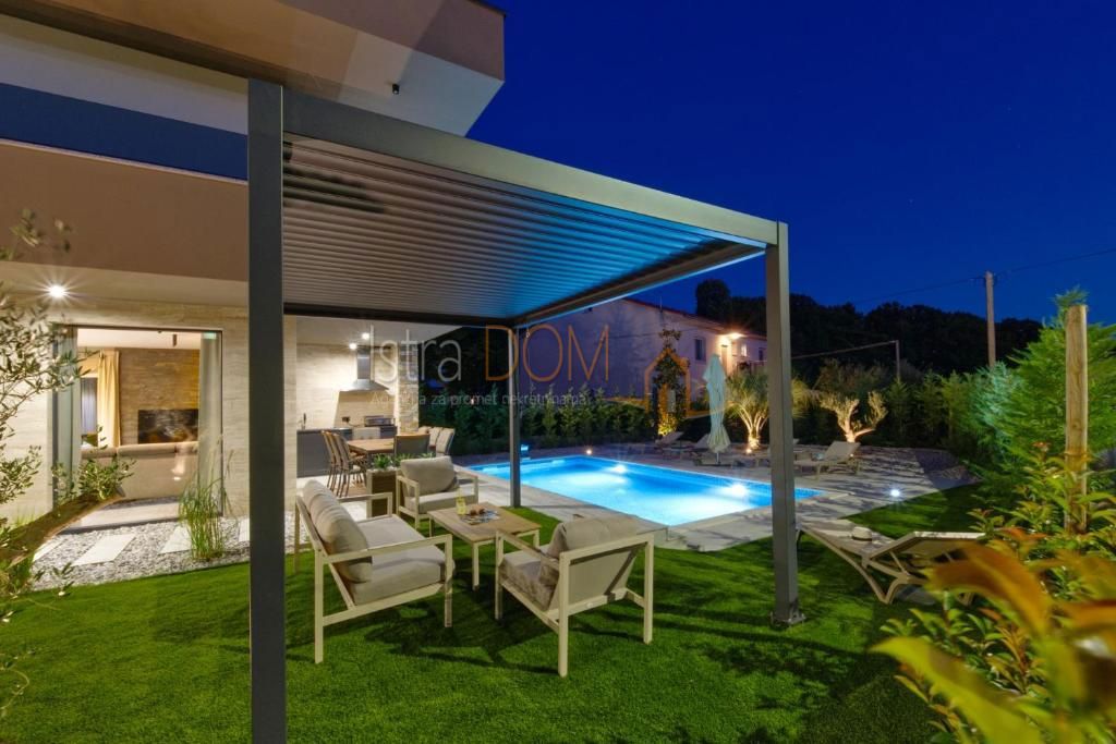 Casa Marčana, 235m2