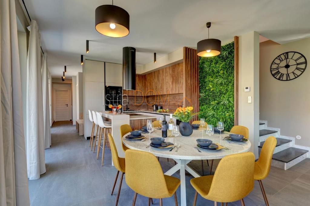 Casa Marčana, 235m2