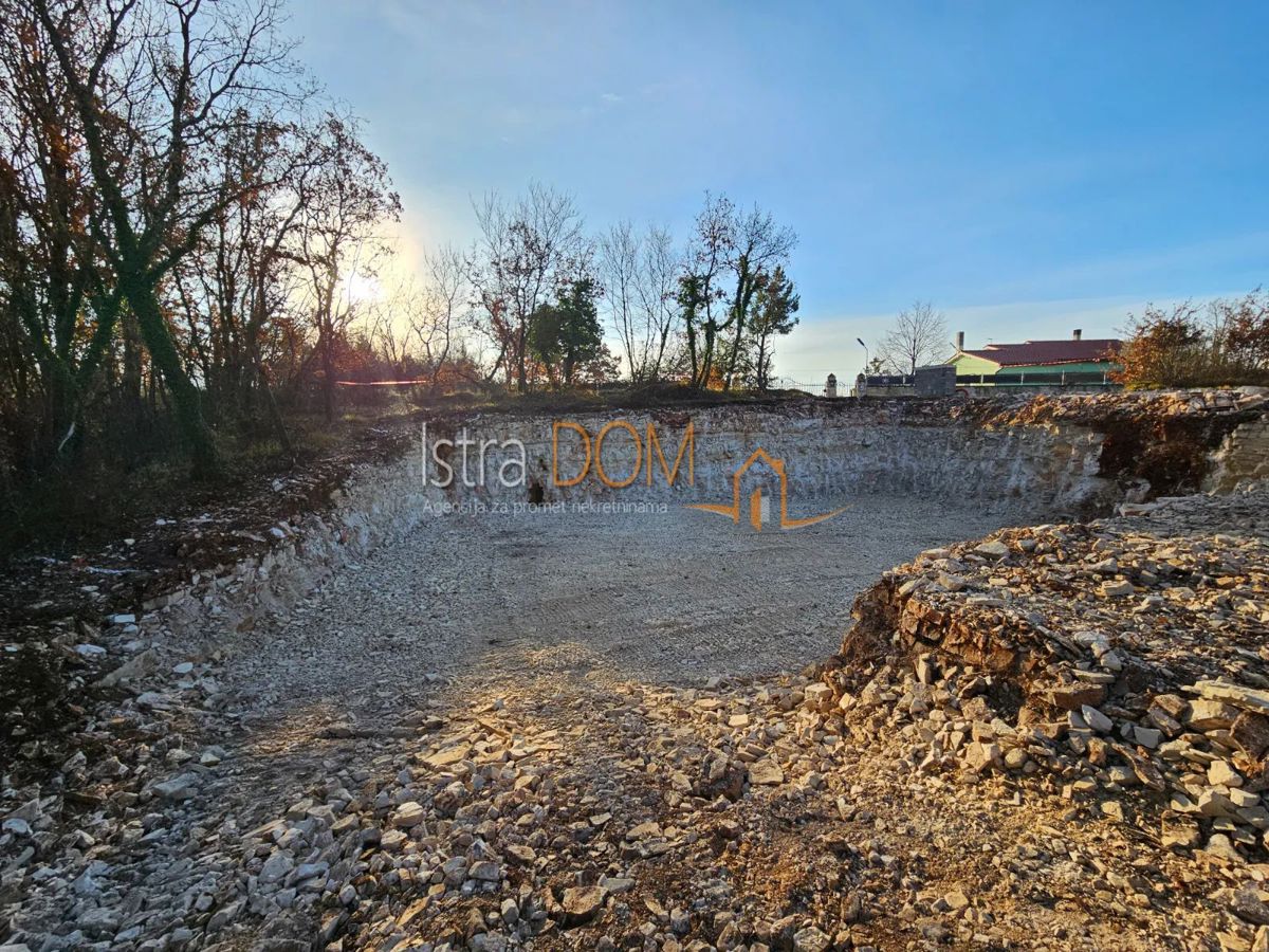 Terreno Štokovci, Svetvinčenat, 2.503m2