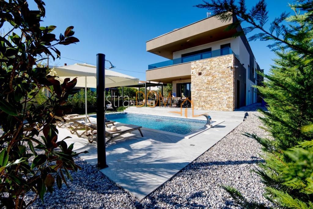 Casa Marčana, 235m2
