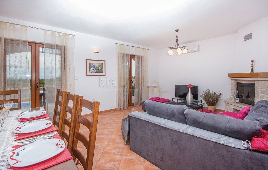 Casa Divšići, Marčana, 170m2