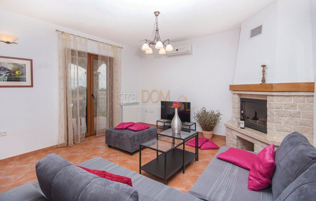 Casa Divšići, Marčana, 170m2