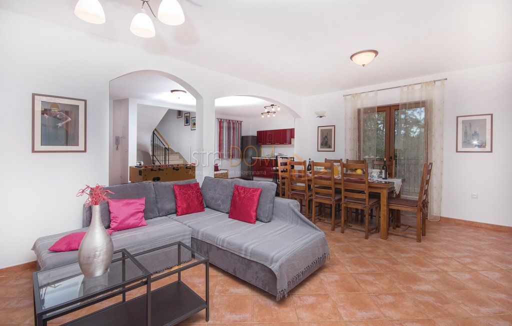 Casa Divšići, Marčana, 170m2