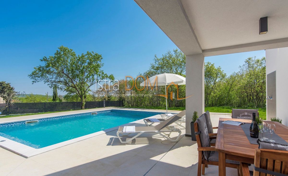 Casa Marčana, 180m2