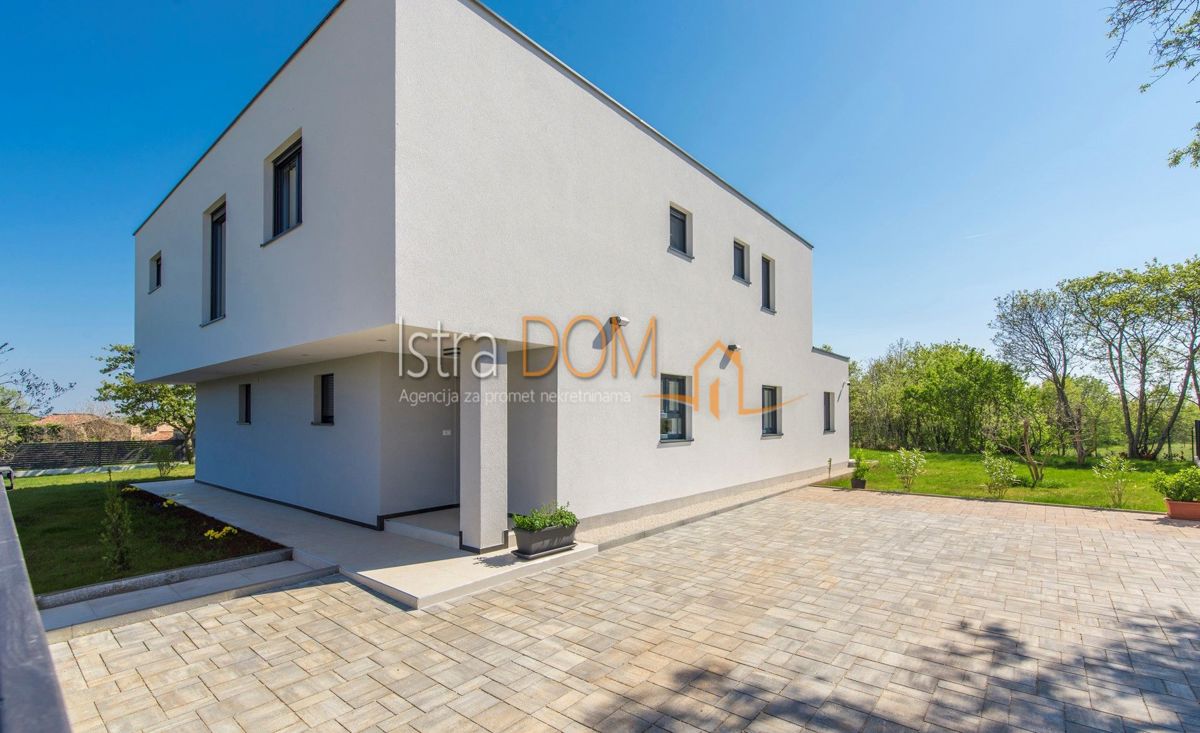 Casa Marčana, 180m2