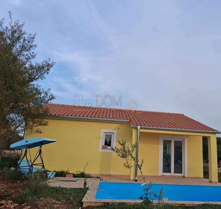 Casa Čabrunići, Svetvinčenat, 70m2