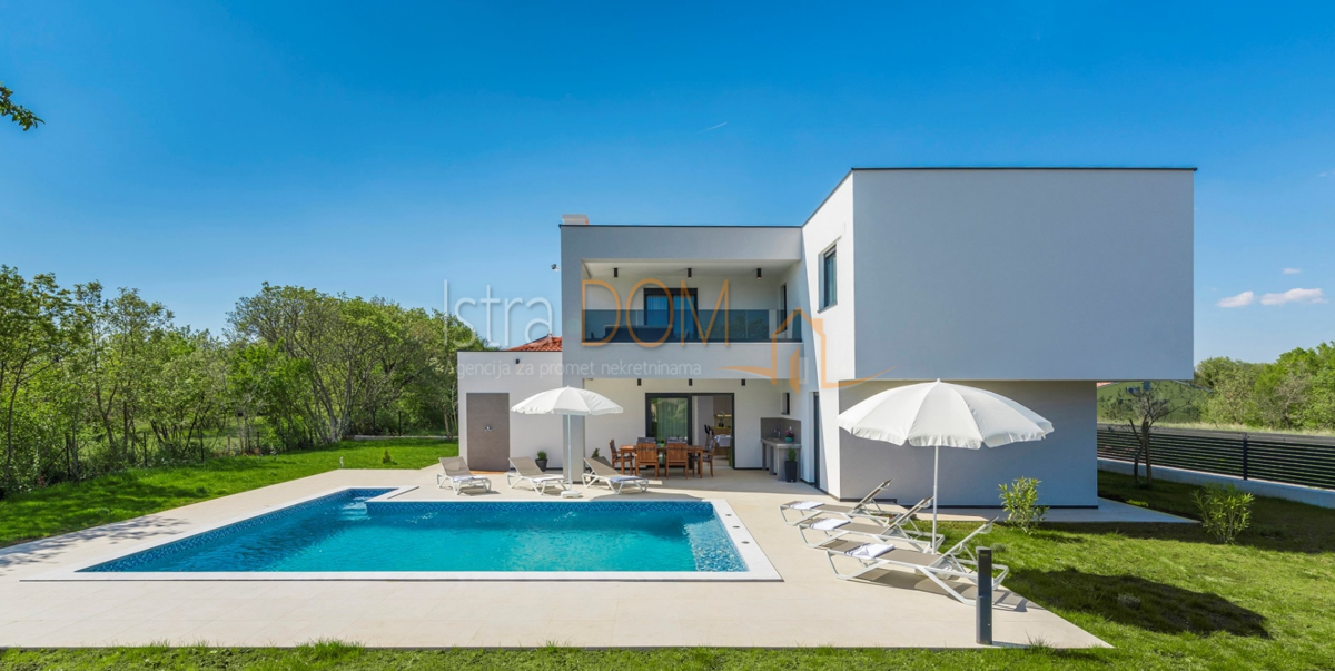 Casa Marčana, 180m2