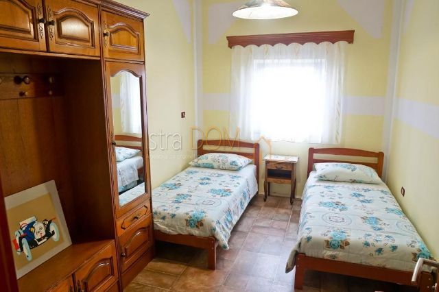 Casa Veli vrh, Pula, 200m2
